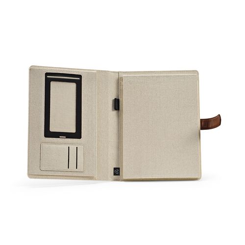 Carpeta Eliot A4 de rCotton. Con 64 hojas FSC y cierre de rPU