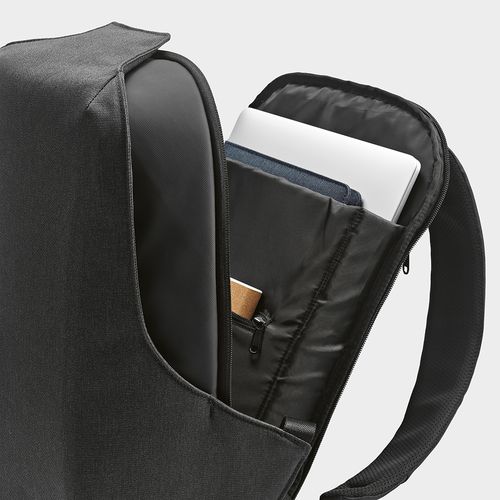 gris oscuro Mochila Abrantes; 20L de rPET. Cierre TSA y tejido anti corte