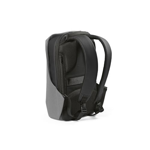 Sac à dos Abrantes 20L rPET. Fermeture TSA et tissu anti-coupures.