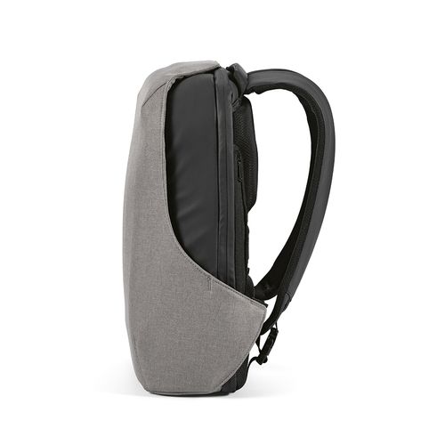 Sac à dos Abrantes 20L rPET. Fermeture TSA et tissu anti-coupures.