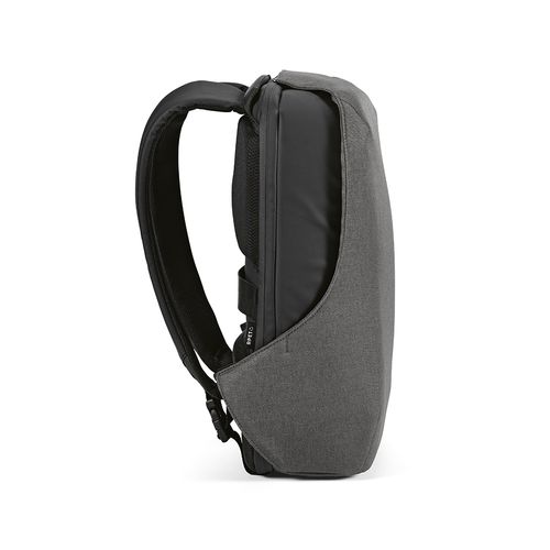 Sac à dos Abrantes 20L rPET. Fermeture TSA et tissu anti-coupures.