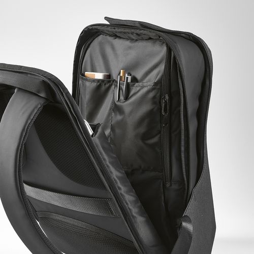 Sac à dos Abrantes 20L rPET. Fermeture TSA et tissu anti-coupures.
