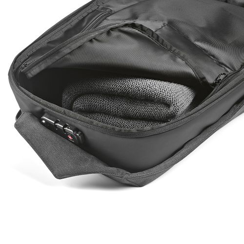 Sac à dos Abrantes 20L rPET. Fermeture TSA et tissu anti-coupures.