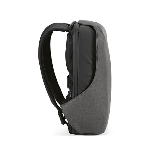 Sac à dos Abrantes 20L rPET. Fermeture TSA et tissu anti-coupures.