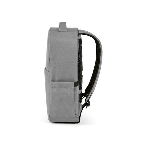 Sac à dos Budapest 16L rPET. Poche avant. Poche ordinateur 17"