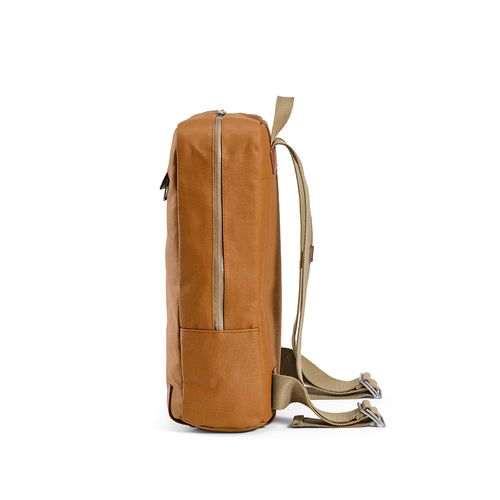 camel Mochila Vienna de 23 L, rCotton de 340 gsm y rPU. PC de 17
