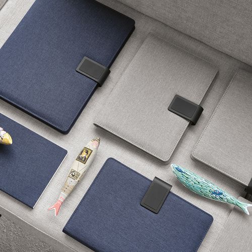 Carpeta Tolstoi A5 de rPET. Bloc con 64 hojas FSC y cierre rPU