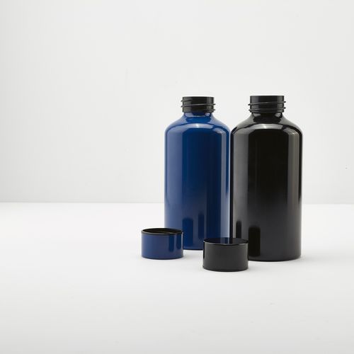 black Botella Yukon de rAluminio de 550 ml. Pared simple y hermética