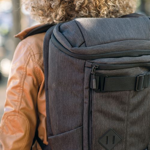 Sac à dos Paso 20L rPET. Boucles en bas Poche ordinateur 17"