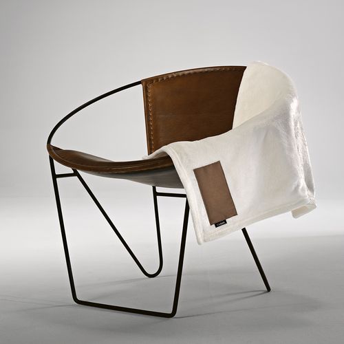 white Manta Van Eyck de rPET de 240 gsm. Con parche personalizable