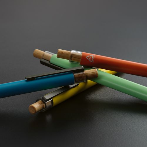 yellow Bolígrafo Tolkien; rAluminio, bambú. Tinta Dokumental® azul 2 km