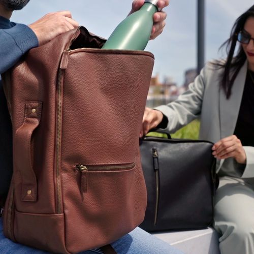 Mochila Paris; 20L, de piel reciclada, para portátil de 17