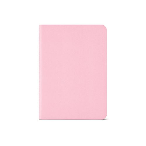 pink Cuaderno Bronte A6 de tapa blanda de cartón reciclado.