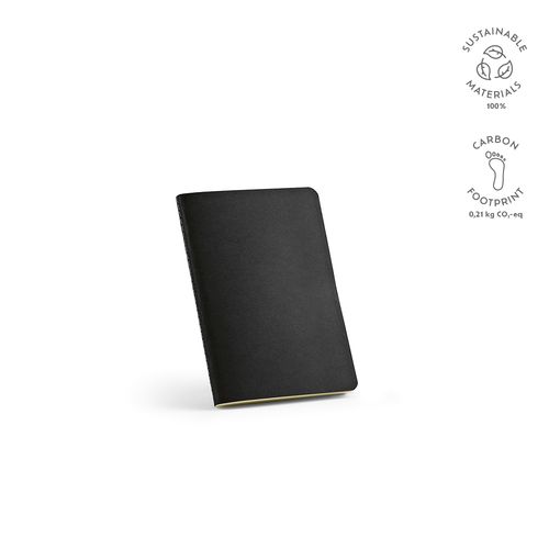 black Cuaderno Bronte A6 de tapa blanda de cartón reciclado.