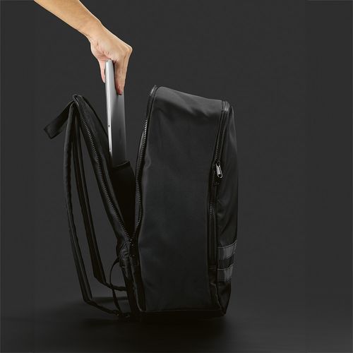 black Mochila Sydney de 18 l de rPET. Dos reflectantes. Para PC de 17