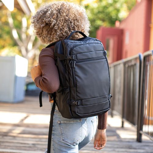 Mochila Galindo 22 L de rPET. Asa lateral. Portátil de 17