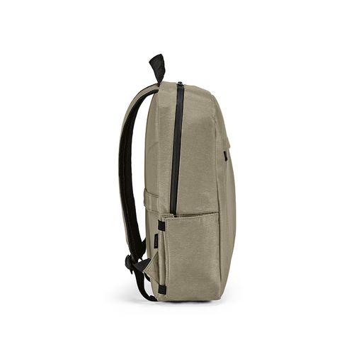 camel Mochila Madrid de 22 L, de nailon reciclado y rPET. PC de 17