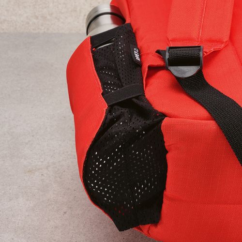 Mochila Tallin de 23 l,  de ripstop y  rPET. Para portátil de 17