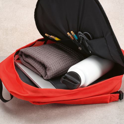 Mochila Tallin de 23 l,  de ripstop y  rPET. Para portátil de 17