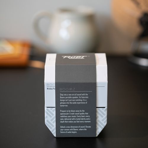 Altavoz Boomz: rABS, 800 mAh. 5 horas playtime. 5W  y sistema TWC