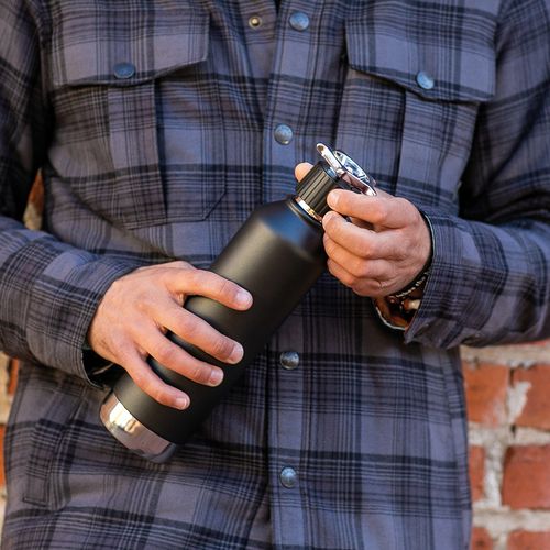 Botella Spiglo; de rInox, 780 ml. Doble pared . Tapa diseño rueda