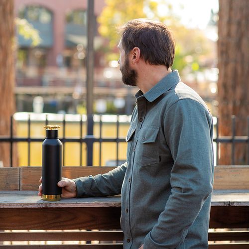 Botella Spiglo; de rInox, 780 ml. Doble pared . Tapa diseño rueda