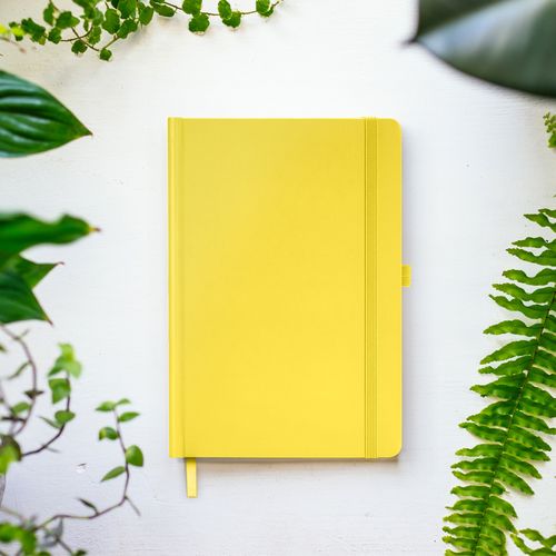 Libreta Marquez A5 de tapa dura;  196 hojas recicladas de 70 gsm