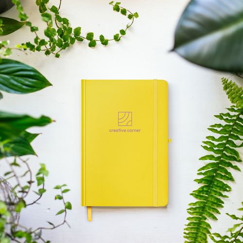 Libreta Marquez A5 de tapa dura;  196 hojas recicladas de 70 gsm