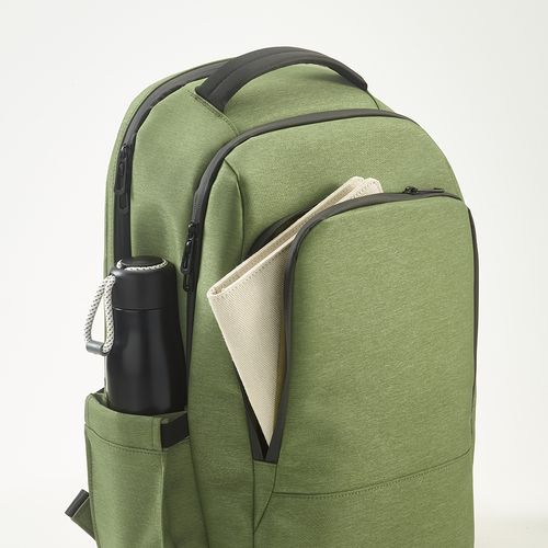 MOCHILA NEW YORK DE 20 L, DE RNAILON Y RPET. PORTÁTIL DE 17