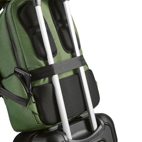 ejército verde Mochila New York de 20 l, de rNailon y rPET. Portátil de 17