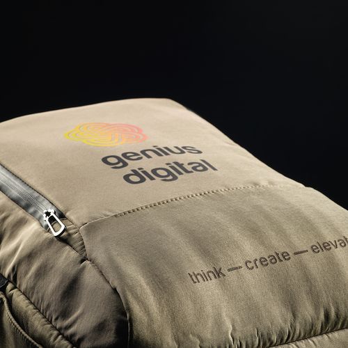 Sac à dos New York 20L rNylon et rPET. Poche ordinateur 17"
