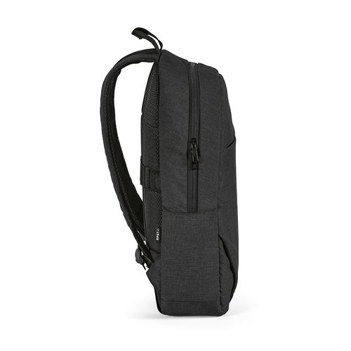 black Mochila Vilnius de 18 l de rPET. Bolsillo frontal. Para PC de 17
