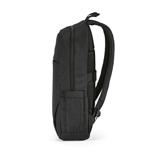 black Mochila Vilnius de 18 l de rPET. Bolsillo frontal. Para PC de 17