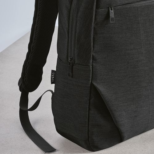 black Mochila Vilnius de 18 l de rPET. Bolsillo frontal. Para PC de 17