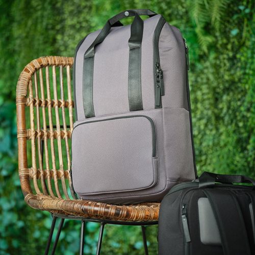Sac à dos Bucharest 18L rPET. Poche avant Poche ordinateur 15,6"