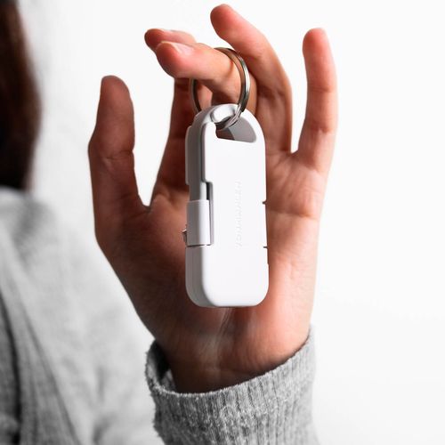 white Llavero 2 en 1 Evergreen Go con powerbank. rTPE. Indicador LED