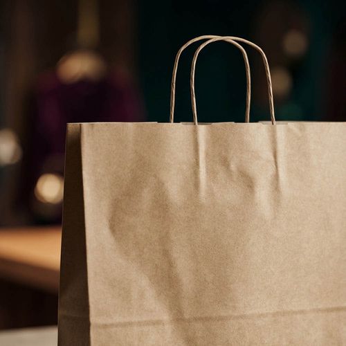 natural Vesuvio XL bolsa reciclada de Kraft FSC®. 115 g/m². Fabricada en Portugal.
