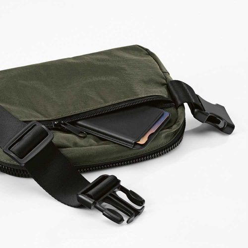 verde oscuro Riñonera Singapore de 1,5 l, de nailon. 2 bolsillos y correa ajustable para la cintura