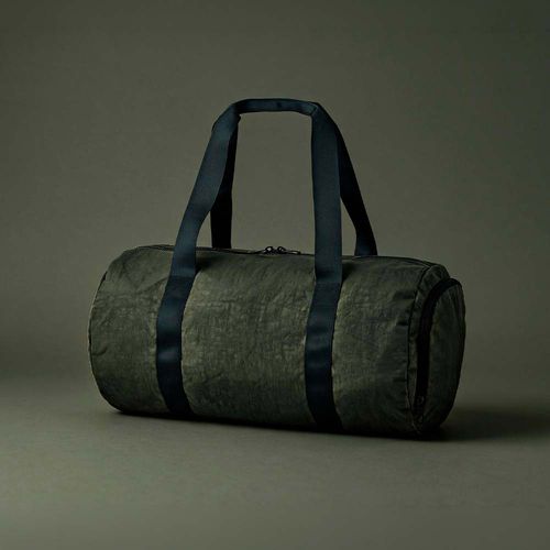 Bolsa de gimnasio Barcelona de 30L, de rNylon. Compartimento para zapatillas