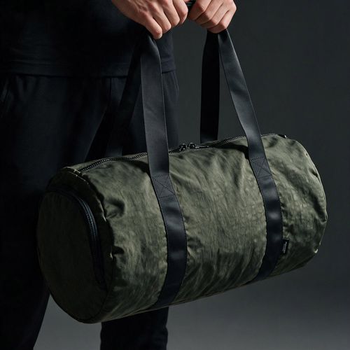 Bolsa de gimnasio Barcelona de 30L, de rNylon. Compartimento para zapatillas