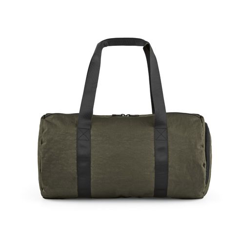 Bolsa de gimnasio Barcelona de 30L, de rNylon. Compartimento para zapatillas