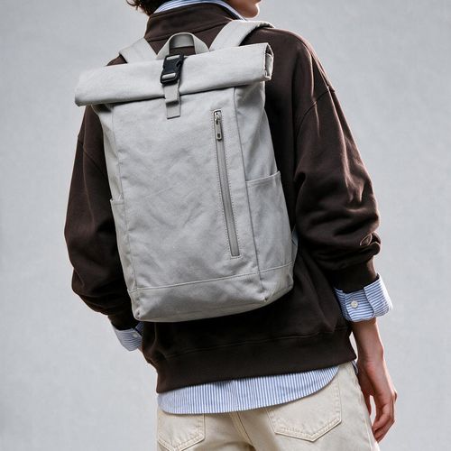 gris claro Mochila Osaka de 16 litros. rCotton de 360 g/m². Cierre enrollable. Cierre con hebilla