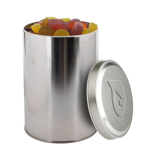 Groot blik met embossing en gevuld met snoep