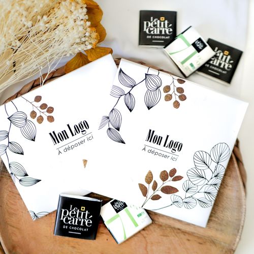 Pochette personnalisée 9 carrés de chocolat noir avec bagues personnalisées thumbnail 13