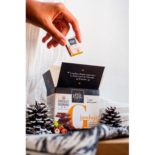 Boîte de 20 carrés 5g de chocolat Gianduja (lait-noisettes) thumbnail 6