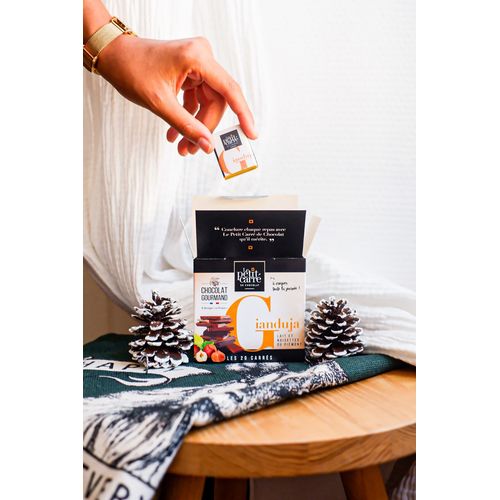 Boîte de 20 carrés 5g de chocolat Gianduja (lait-noisettes) thumbnail 8