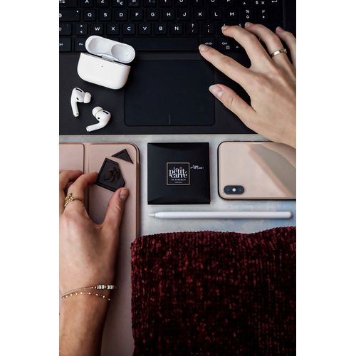 Pochette personnalisée recto-verso 4 carrés de chocolat noir avec bagues personnalisées thumbnail 8