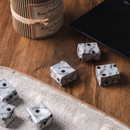 Dé personnalisé 1 Caramel Sel de Guérande thumbnail 5