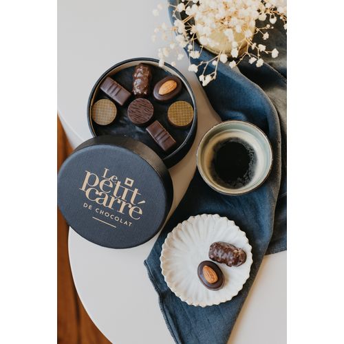 Coffret Allure personnalisé 18 bonbons de chocolats thumbnail 5