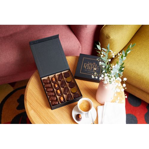 Coffret Délicieux personalisé 19 bonbons de chocolats thumbnail 5
